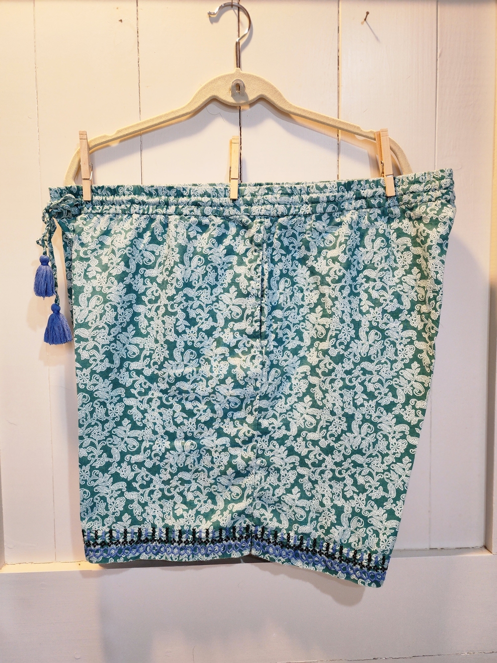 J Jill Love Linen Green Floral Tassel Drawstring Shorts 2X  8" Inseam